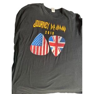 Journey Def Leppard Concert Tee 2018
Gildan Soft Style